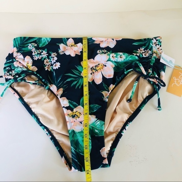 Kona Sol High Waisted Medium Coverage Tropical Floral Bikini Bottom Sz 16W/18W - Picture 6 of 11